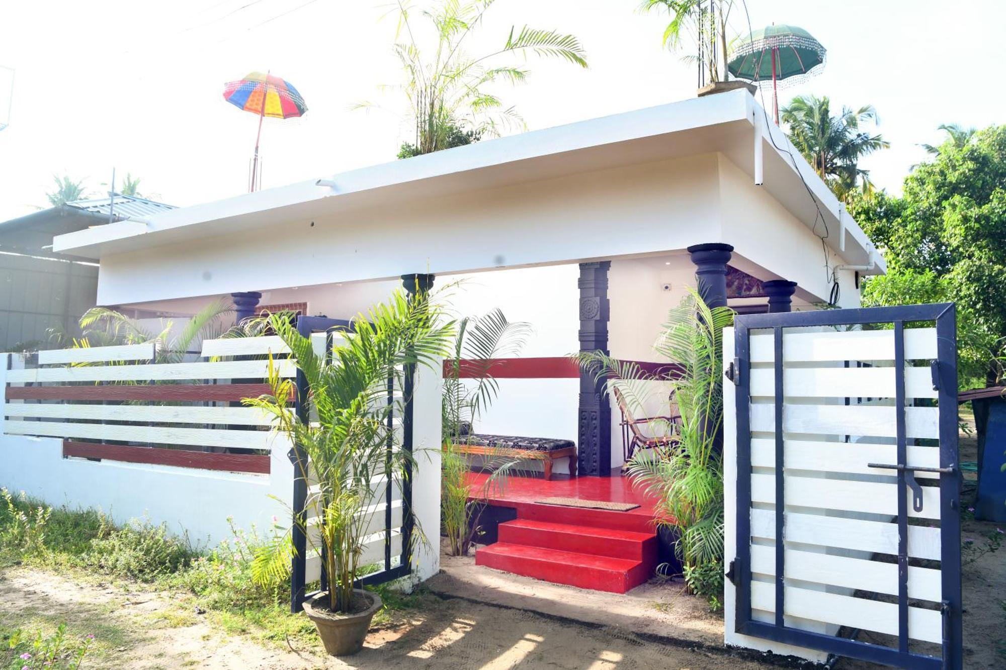 Shoreline Marari Beach Villa At Golden Beach Mararikulam Alappuzha Exterior photo